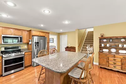 33 Reflection Drive, Hudson, NH 03051 - Photo 4