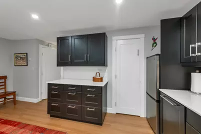 777 Middle Road #3, Portsmouth, NH 03801 - Photo 2