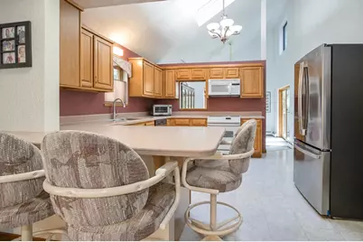 39 Hunter Drive, Derry, NH 03038 - Photo 8
