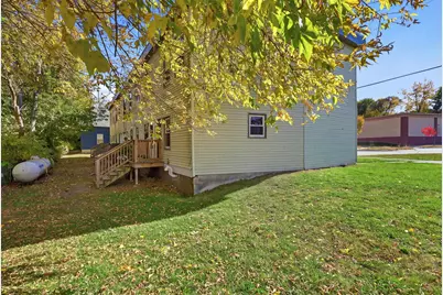 2 Meadow Street, Claremont, NH 03743 - Photo 4