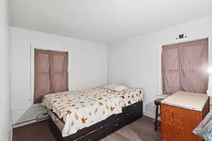 8 Wall St, Claremont, NH 03743 - Photo 6