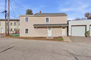 8 Wall St, Claremont, NH 03743 - Photo 2