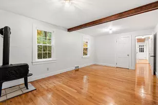 135 Walnut Hill Ave, Manchester, NH 03104 - Photo 8