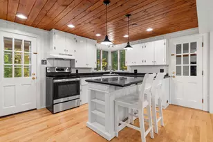 135 Walnut Hill Ave, Manchester, NH 03104 - Photo 4