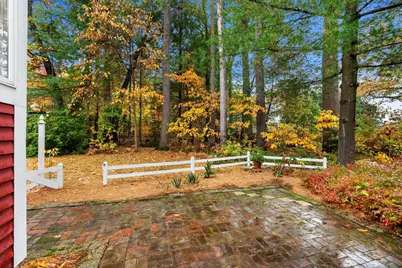 135 Walnut Hill Avenue, Manchester, NH 03104 - Photo 36
