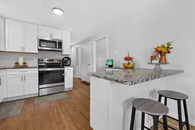 120 Mooresville Road, Manchester, NH 03103 - Photo 4