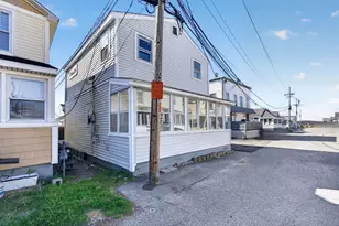 9 Perkins Ave, Hampton, NH 03842 - Photo 4