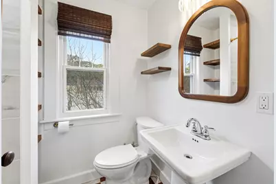 202 Leda Avenue, Manchester, NH 03104 - Photo 4