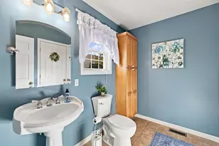 11 Burnham Ave, Nashua, NH 03064 - Photo 14