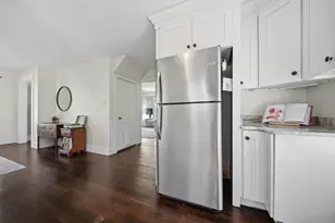 40 Mammoth Rd, Manchester, NH 03109 - Photo 16