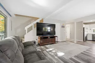 83 Coburn Woods Dr, Nashua, NH 03063 - Photo 12