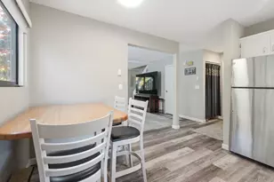 83 Coburn Woods Dr, Nashua, NH 03063 - Photo 8