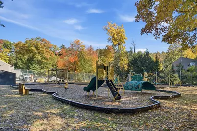 83 Coburn Woods Drive, Nashua, NH 03063 - Photo 28