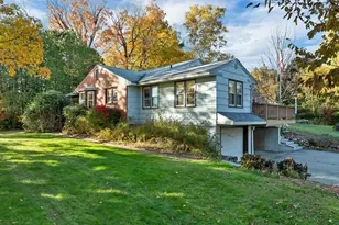 4 Cyrus Ln, Gilford, NH 03249 - Photo 4