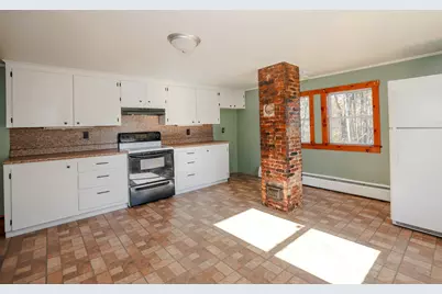 7 Holman Street, Hillsboro, NH 03244 - Photo 10