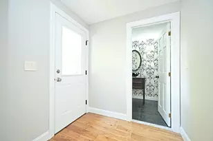 10 Cathedral Cir, Nashua, NH 03063 - Photo 18