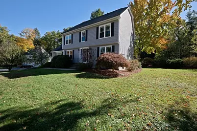 10 Cathedral Circle, Nashua, NH 03063 - Photo 2