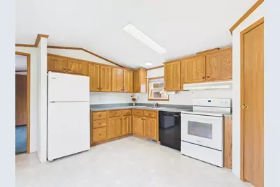 42 Blue Jay Court, Keene, NH 03431 - Photo 2