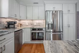 146 Coburn Ave, Nashua, NH 03063 - Photo 20