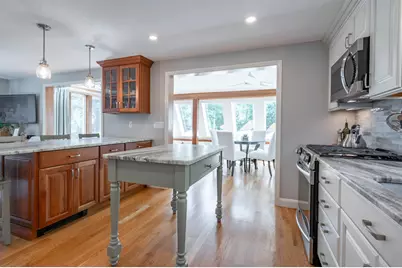 146  Coburn Avenue, Nashua, NH 03063 - Photo 4
