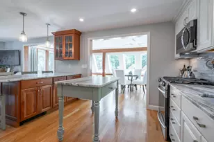 146 Coburn Ave, Nashua, NH 03063 - Photo 4