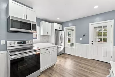 33 Prescott Street, Nashua, NH 03064 - Photo 12