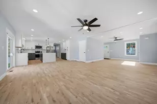 38 Bell St, Nashua, NH 03064 - Photo 20