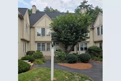 33 Dorchester Way, Nashua, NH 03064 - Photo 1