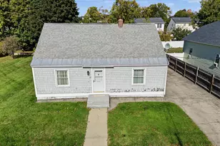 68 Burke St, Nashua, NH 03060 - Photo 2