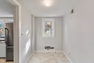 34 Charlotte Ave, Nashua, NH 03064 - Photo 8