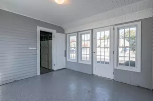 166 Amherst St, Nashua, NH 03064 - Photo 10