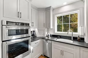 3 Jackson Ln, Amherst, NH 03031 - Photo 6
