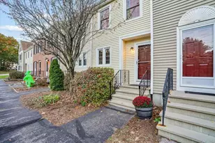 317 Fox Hollow Way, Manchester, NH 03104 - Photo 2