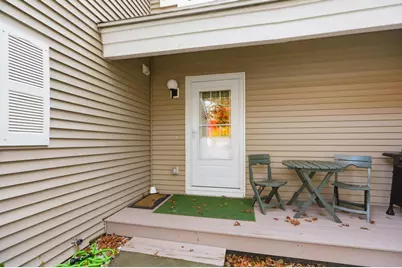11 Winding Pond Road, Londonderry, NH 03053 - Photo 4