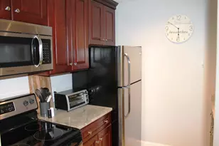 90 Eastern Ave, Manchester, NH 03104 - Photo 2