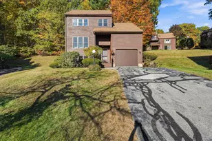 19 Gloucester Ln, Nashua, NH 03063 - Photo 1