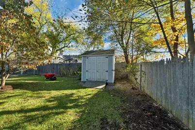 1121 Cilley Road, Manchester, NH 03103 - Photo 10