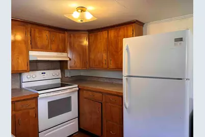 17 Pleasant Street, Marlborough, NH 03455 - Photo 8