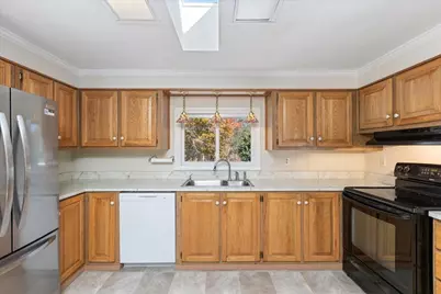 6 Aberdeen Drive, Stratham, NH 03885 - Photo 4