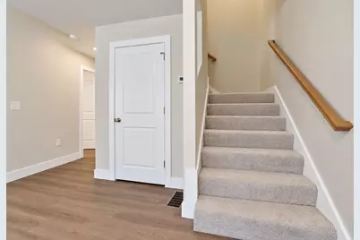 16 Manchester Street, Nashua, NH 03064 - Photo 24