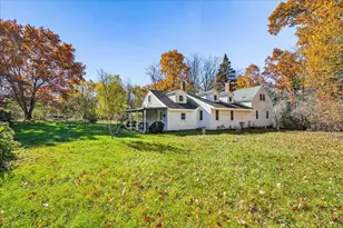 134 Gorham Pond Rd, Goffstown, NH 03045 - Photo 2