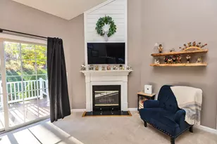 60 Old Stage Rd, Litchfield, NH 03052 - Photo 12