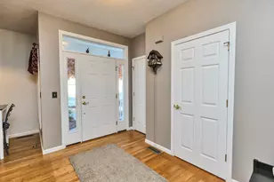 60 Old Stage Rd, Litchfield, NH 03052 - Photo 2