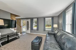 23 April Dr, Litchfield, NH 03052 - Photo 14