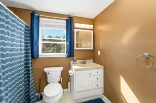 23 April Dr, Litchfield, NH 03052 - Photo 28