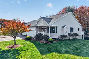 25 Watts Landing, Litchfield, NH 03052 - Photo 2
