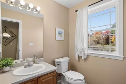 33 Londonderry Road, Windham, NH 03087 - Photo 22