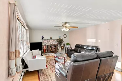 104 Westwood Drive, Nashua, NH 03062 - Photo 2