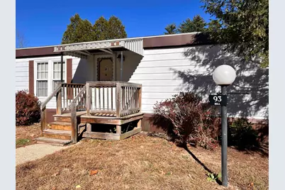 93 Riverledge Drive, Goffstown, NH 03045 - Photo 2