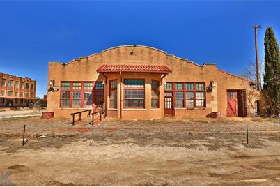 189 Locust - Photo 1
